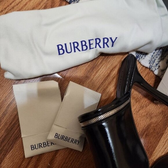 Auth. Burberry black leather peep mules NWT in box and Dustbag - Picture 6 of 11